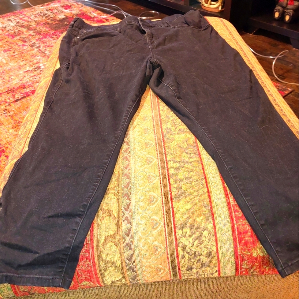 Torrid 28T Bombshell Skinny Jeans